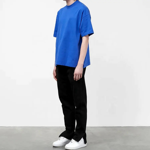 T-shirt basique personnalisé pour homme, coupe ample et oversize, avec surpiqûres contrastées, épaules tombantes et motif lettres - Product Image 3