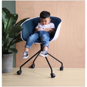Chaise de conférence ergonomique moderne BFG047 avec appui-tête réglable, siège rembourré, pieds en fer, roulettes - pour conférences, matériau en bois - Product Image 4