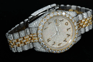 Montre personnalisée de 42 mm unisexe en acier inoxydable, bracelet Jubilee, diamants en moissanite glacés, résistante à l'eau, cadran arabe, or blanc - Product Image 4