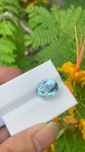 พลอยอะความารีนทรงรีธรรมชาติเจียระไนอย่างสวยงาม |   ลูปคลีนสโตน คุณภาพสูง รับรองโดยบุคคลที่สาม พลอยขนาด 4-6 กะรัต - Product Image 2