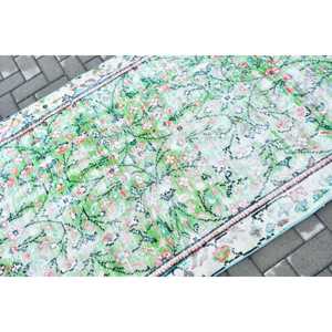 Alfombra vintage de 3.9x7.3 pies (119x222 cm), alfombra turca con motivos de plantas y árboles verdes - Product Image 5