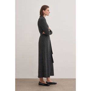 Robe chemise maxi en laine tricotée lavable avec ceinture - Product Image 4
