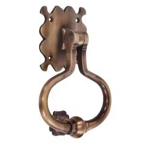 Aldaba de puerta de Metal en forma de toro chapado en oro Aldaba de venta superior Vintage de alta calidad para decoración del hogar - Product Image 4