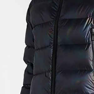 Chaqueta acolchada premium para hombre, con aislamiento pesado, interior suave, OEM ODM, protección contra el frío al aire libre, ropa de invierno a la moda - Product Image 4