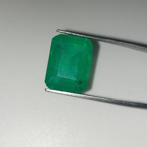 Esmeralda Zambiana Natural, Corte Ovalado, Gema Verde para Joyería, Anillo Hecho a Mano, Talla Certificada por Terceros - Product Image 3