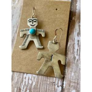 Boucles d'oreilles pendantes en turquoise Kingman et argent sterling, fabriquées par les Navajo, en forme de dessin animé - Product Image 4