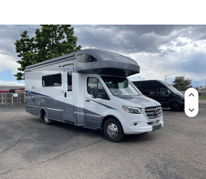 Pristine Clean K-H Usado 2022 Winnebago View 24D - Product Image 3