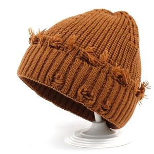 Gorro de Invierno Vintage con Orificios Desgastados, Personalizado con Logotipo, Cálido, Informal, con Puño, para Hombre - Product Image 1