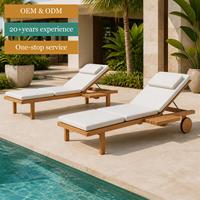 Chaise longue de piscine en bois imperméable OEM ODM avec roues mobiles, mousse blanche compressée, pour terrasse, siège individuel