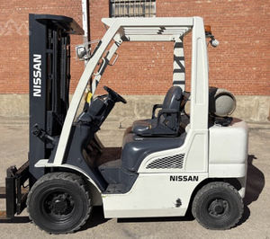 Offre exclusive aux enchères pour chariots élévateurs pneumatiques MU1F2A25LV 2016, capacité de maintien de 5000 LBS - Product Image 4