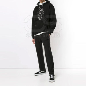 Survêtement avec strass pour hommes de style de rue avec design graphique brillant Ensemble de survêtement avec strass pour hommes - Product Image 1