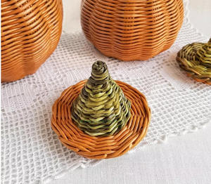 Vente en gros de paniers à citrouille en osier, rangement, panier d'halloween et décor pour chambre d'enfant en rotin 100% - Product Image 5