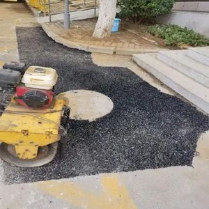 ToughSeal Cold Patch para condiciones extremas, proporcionando una fuerte protección y durabilidad en entornos hostiles - Product Image 3