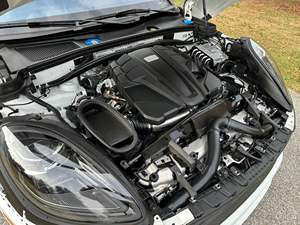 Macan S 2024, Motor V6 Twin-Turbo de 375 hp, Equipamiento Completo, Sin Modificaciones - Product Image 6