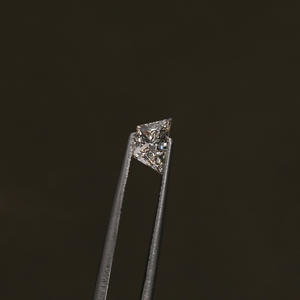 Diamante Cultivado en Laboratorio de Corte Trapezoidal de 1.5 Quilates, Color F, Certificado IGI, Piedra Suelta para Joyería Exquisita - Product Image 3