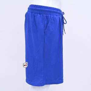 Short en polyester de haute qualité à séchage rapide pour homme, taille moyenne avec logo personnalisé et sublimation pour le basket-ball et la salle de sport, short en maille vierge - Product Image 2