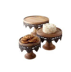 Soporte de pastel de lujo de madera de nueva venta con acabado de pulido de madera natural forma redonda diseño moderno forma de tamaño personalizado - Product Image 5