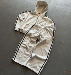 Ensemble de survêtement de sororité grecque personnalisé sweat à capuche et joggeurs pour femmes, tenue grise zippée, mode décontractée Streetwear vente en gros - Product Image 1