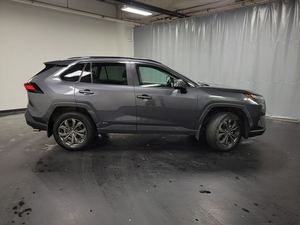 PRÊT À EXPÉDIER – Toyota RAV4 Hybride XLE Premium AWD 2025 à vendre - Product Image 2