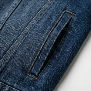 แจ็คเก็ตยีนส์ลำลองผู้ชายคุณภาพสูง ระบายอากาศได้ดี ขนาดและสีปรับแต่งได้ตามต้องการ พร้อมปกตั้ง โลโก้ด้านหน้า และดีไซน์แบบกลับด้านได้ - Product Image 5