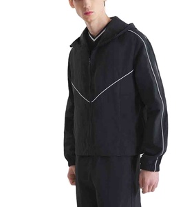Veste coupe-vent respirante personnalisable pour homme, idéale pour les activités de plein air, décontractée, d'été, avec col montant et fermeture éclair - Product Image 3