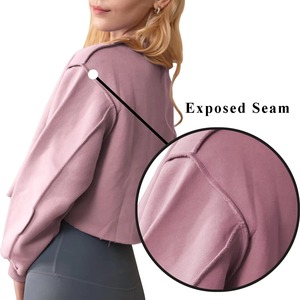 Vente en gros de tops courts en coton respirant pour femmes, logo personnalisé, col rond, demi-manches, imprimé pour l'été - Product Image 6