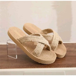 Hot Sale Vietnam Handmade Rattan Slippers Natural Material Eco Friendly Handicraft House Sandals For Hotel Resort Home - Product Image 6