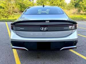 Sonaata SEL FWD Turbo Sedán 2024 con Neumáticos R18, Asientos de Cuero, Cámara Trasera, Caja de Cambios Manual/Automática - Product Image 3