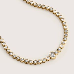 Bracelet tennis en or 18 carats avec diamants de laboratoire ronds en forme de cœur, idéal pour mariage ou cadeau - Product Image 2