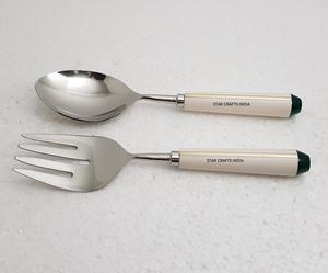 Manche en résine transparente et bois d'acacia en acier inoxydable avec serveur plat de mélange et de cuisson de salade plaqué argent ou cuillères de service - Product Image 6