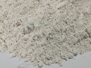 La poudre de pyrophyllite traitée est conçue pour les industries de la peinture et des plastiques, agissant comme un agent fonctionnel qui améliore la résistance. - Product Image 3