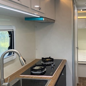 Remolque de Caravana Mini 4x4 Moderno, Ligero y de Lujo Personalizado, Exportación de Remolques de Viaje Nuevos, Impermeables, Plegables, con Capacidad para 2 Personas - Product Image 4