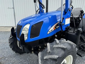 Suministro rápido de New Hollands 8340 Tractor 4WD Tractor New Holland usado con buen rendimiento - Product Image 5
