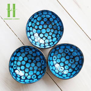 ชามมะพร้าวเคลือบเงาทำมือจากเวียดนาม ขายดีที่สุด ประดับเปลือกหอยและมุก - Product Image 1