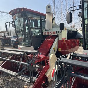 Nouvelle Moissonneuse-batteuse 4LZ-6.0 de grande capacité pour riz et blé avec moteur turbo, machine de récolte à grande capacité de couverture - Product Image 2