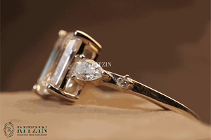 Bague de fiançailles en forme d'émeraude et de poire à 5 pierres pour femme - Product Image 3