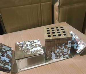 Quemador de Incienso Moderno Árabe con Incrustaciones de Nácar en Caja de Acrílico, Natural, Ecológico y Elegante, de Estilo Islámico - Product Image 1