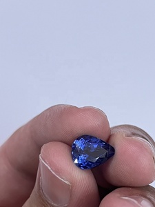 Loupe en forme de poire de couleur Fine et de qualité en Tanzanite naturelle, parfaitement fabriquée, pierre précieuse en vrac de 4.22 carat par Sadiya International - Product Image 2