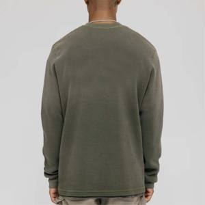 Sweat-shirt à col rond élégant pour homme-Parfait pour les tenues décontractées et le confort de tous les jours-Tissu et coupe de haute qualité - Product Image 4