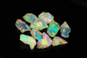 Fantastique opale éthiopienne rugueuse arc-en-ciel Flashy opale brute en vrac précieuse opale éthiopienne cadeau brut pour elle - Product Image 2