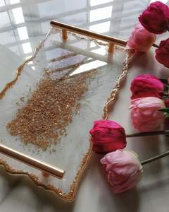 Plateaux en résine avec poignée en métal pour anniversaire mariage fête d'anniversaire élégant polyvalent servant des essentiels décoratifs pour la maison - Product Image 4