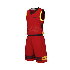 ชุดบาสเก็ตบอลชายคุณภาพดีที่สุด ระบายอากาศได้ดี ผลิตจากโพลีเอสเตอร์ 100% รับทำโลโก้ตามสั่งและบริการ OEM ผลิตในประเทศปากีสถาน - Product Image 2