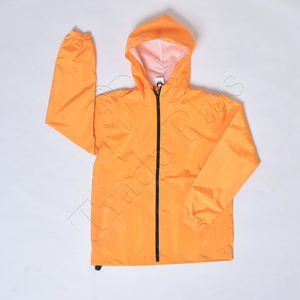 Chubasquero con capucha y logotipo personalizado OEM, cómodo, impermeable, a prueba de viento, chaqueta unisex para exteriores, chaqueta transpirable, chubasqueros - Product Image 1