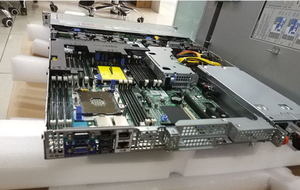 PowerEdge R440 de niveau entreprise dans le serveur en rack Tel 4210R 1U avec stockage d'ordinateur SATA 16G 1 To prêt en stock - Product Image 3