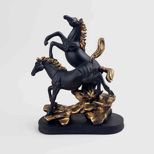 Estatua de Caballo Negro Duo, Material de Resina, Diseño Feng Shui, Acabado Brillante y Duradero, Decoración de Mesa para Interiores - Product Image 2
