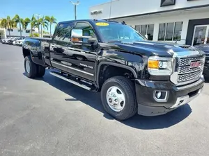 GMC Sierra 3500 Denali 2018 - Product Image 2