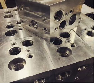 เครื่องกัด CNC แบบ5แกนพร้อมๆกันชิ้นส่วนอลูมิเนียมสำหรับงานกัดที่มีความแม่นยำในงานกลึงขนาด0.005มม. - Product Image 3