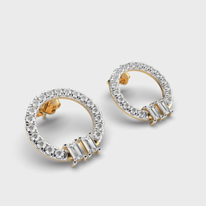 Pendientes de moda circulares con acabado dorado de 10K de lujo con centro de diamante de moissanita flotante y acentos de diamante Halo para regalo para mujer - Product Image 4