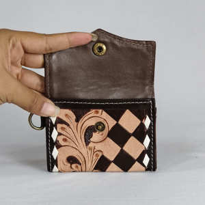 Nueva Cartera de Muñeca Corta de Cuero Genuino con Diseño a Cuadros y Grabado Floral, Estilo Bohemio para Mujer, de Moda y Alta Venta - Product Image 5
