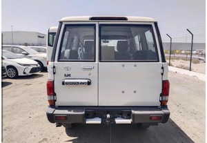 Nuevo Toyota 76 LX SUV 2025, 399HP, 4000+cc, 5 Plazas, Híbrido, 4 Cilindros, Motor Izquierdo, Transmisión Automática - Product Image 6